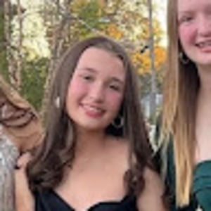 Meet your Posher, Mia